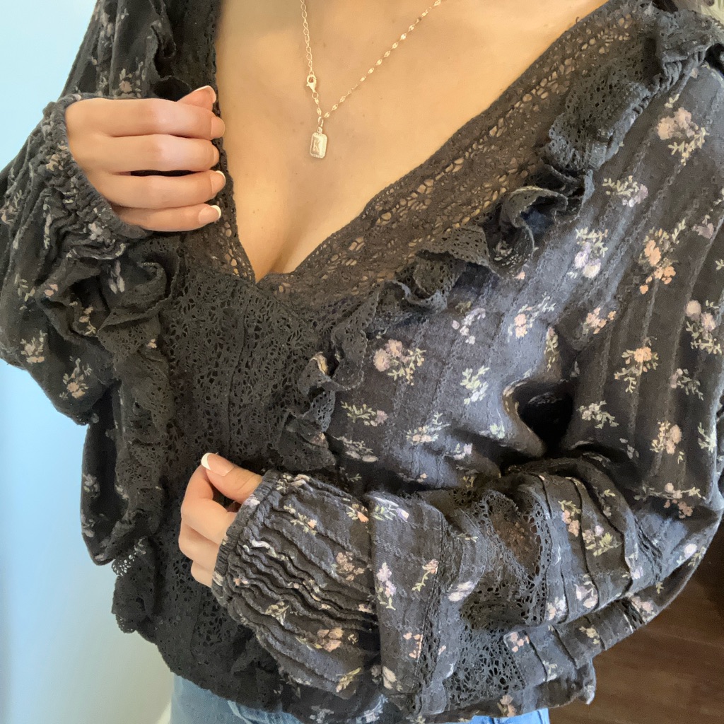 American Eagle Outfitters Charcoal Floral Blouse